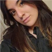 Profesora historia imparte clases a niños de distintas edades